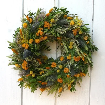 Sommerliche Highlights – Florale Akzente mit natürlicher Eleganz - Sommerliche Dekoration – Saisonale florale Highlights