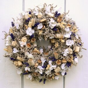 Türkranz mit Lavendel und Naturmaterialien 32 cm