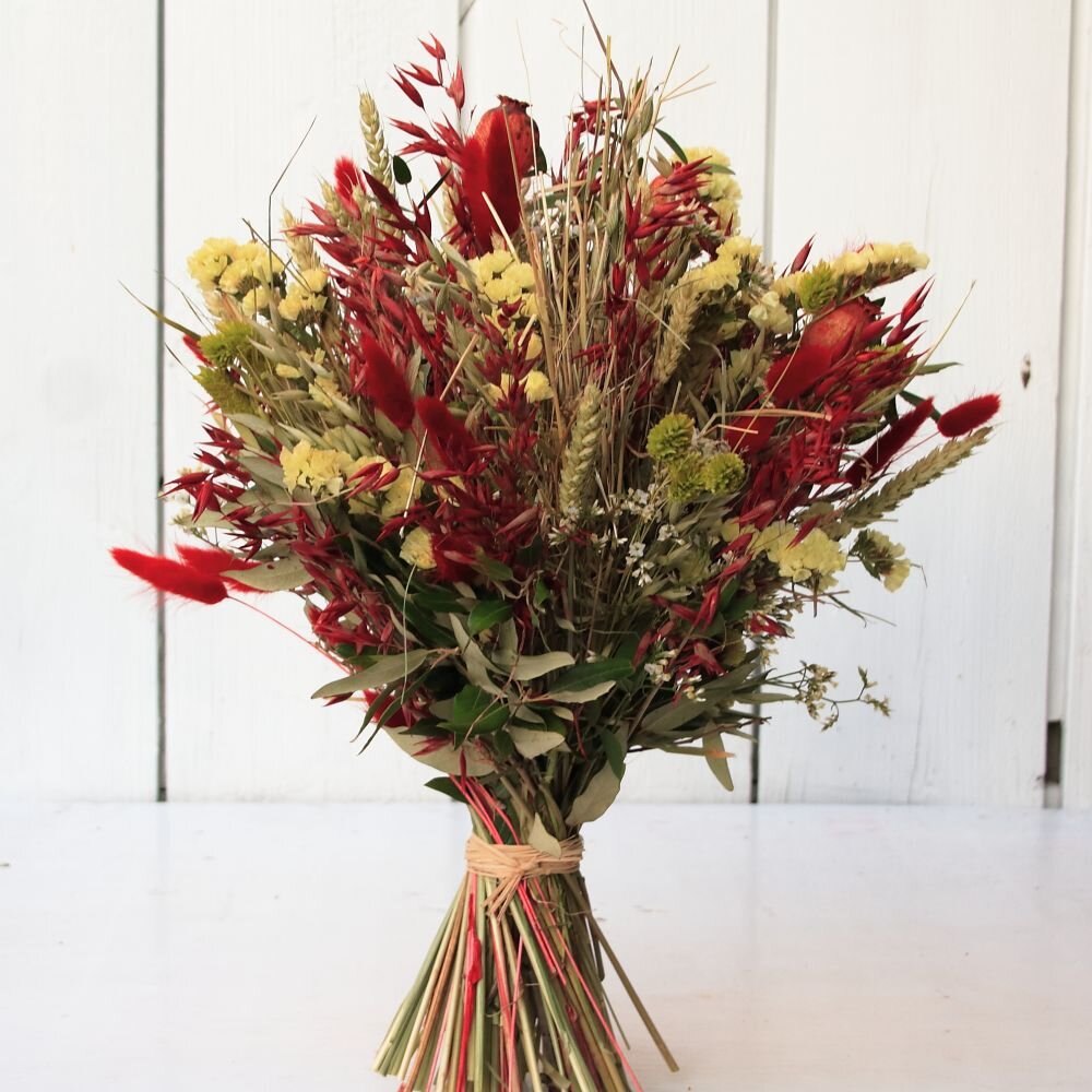 Trockenblumenstrauß handgefertigt mit Naturmaterialien