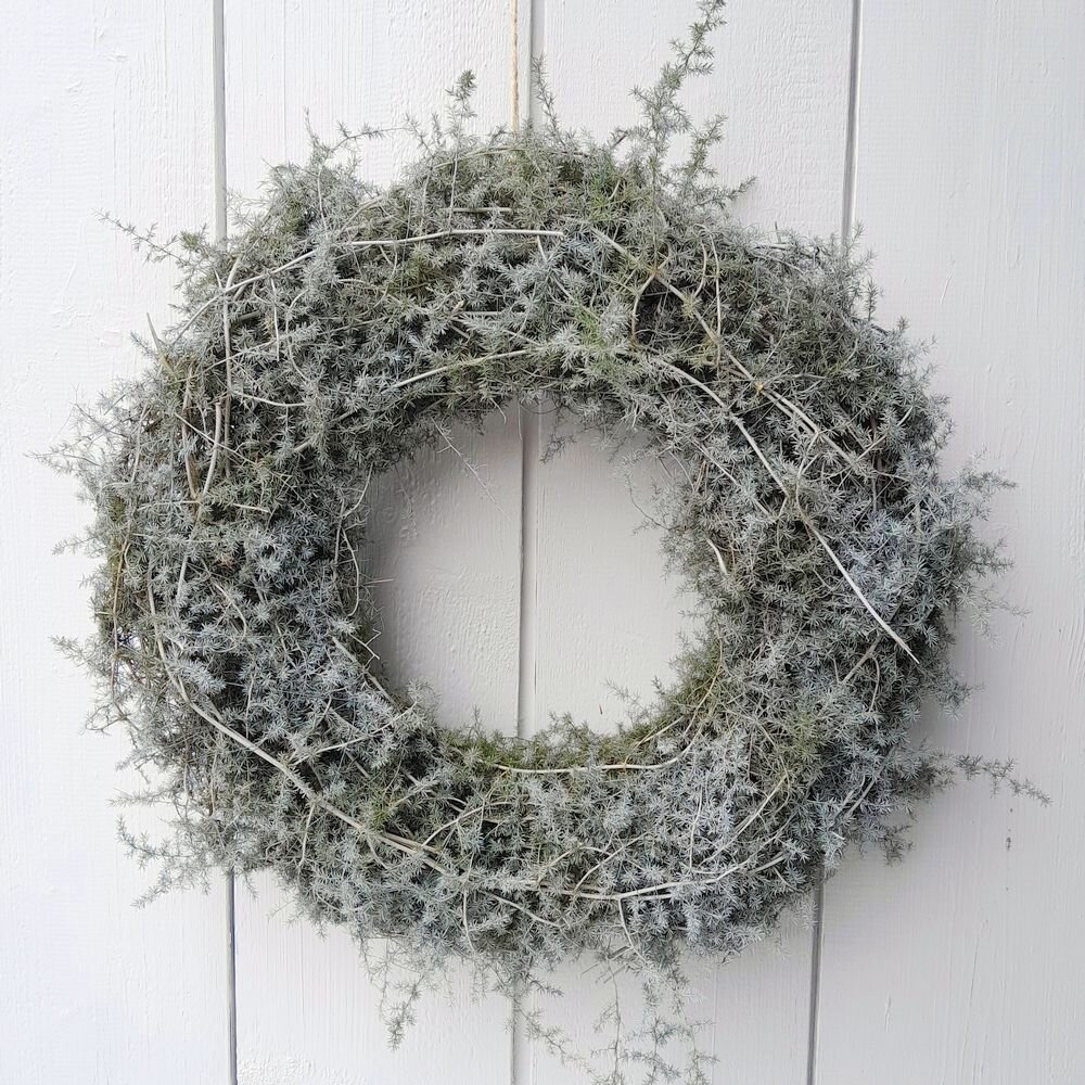 Wandkranz aus Asparagus – Weiß gekalkt | Minimalistische Naturdeko