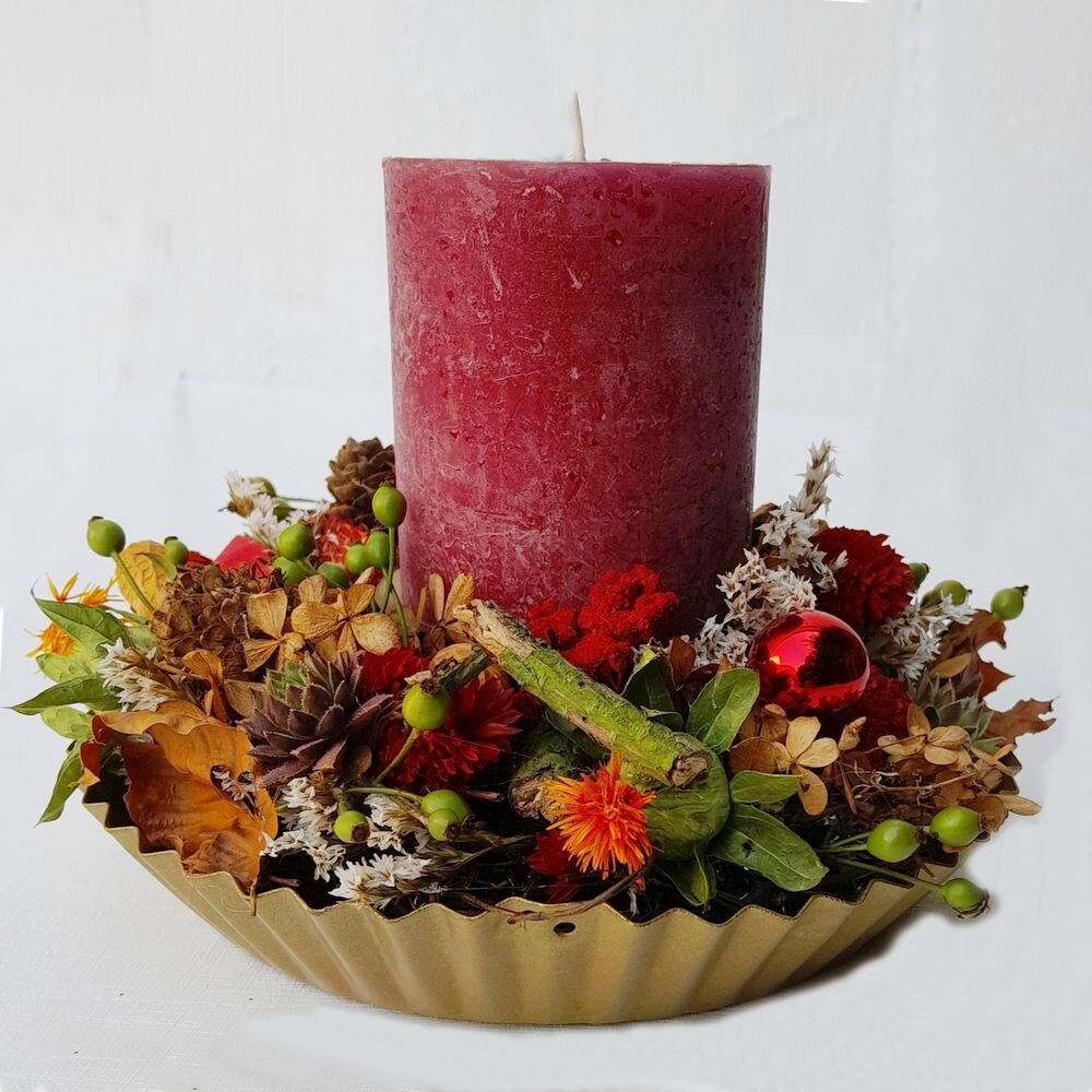 Adventsgesteck Rot Grün Gold mit Trockenblumen | Weinachtsgesteck