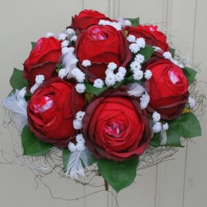 Rosenstrau&szlig; rote Rosen Seidenblumen